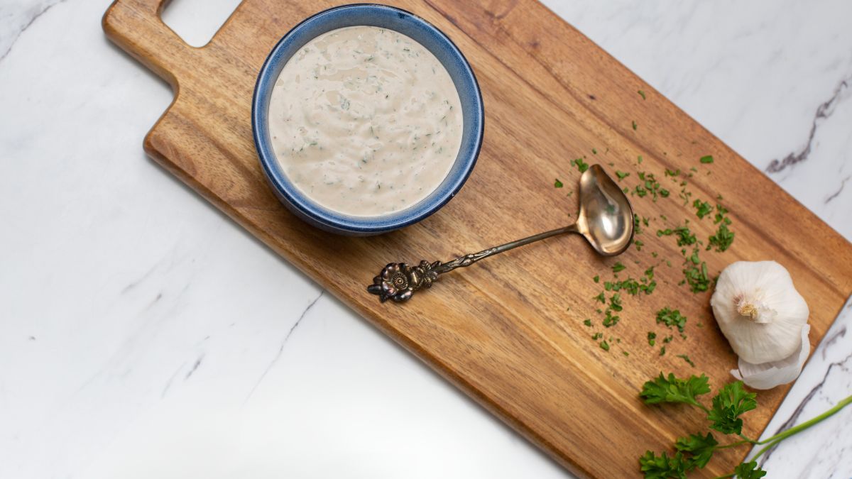 4 Best Substitutes for Dried Dill in Ranch Dressing