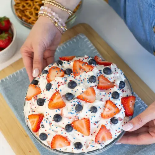 4TH OF JULY PARTY CHEESECAKE DIP 6 789x1024 1