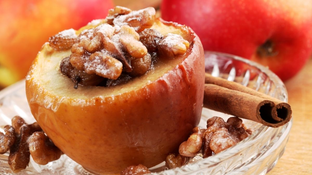 Apples with Walnuts