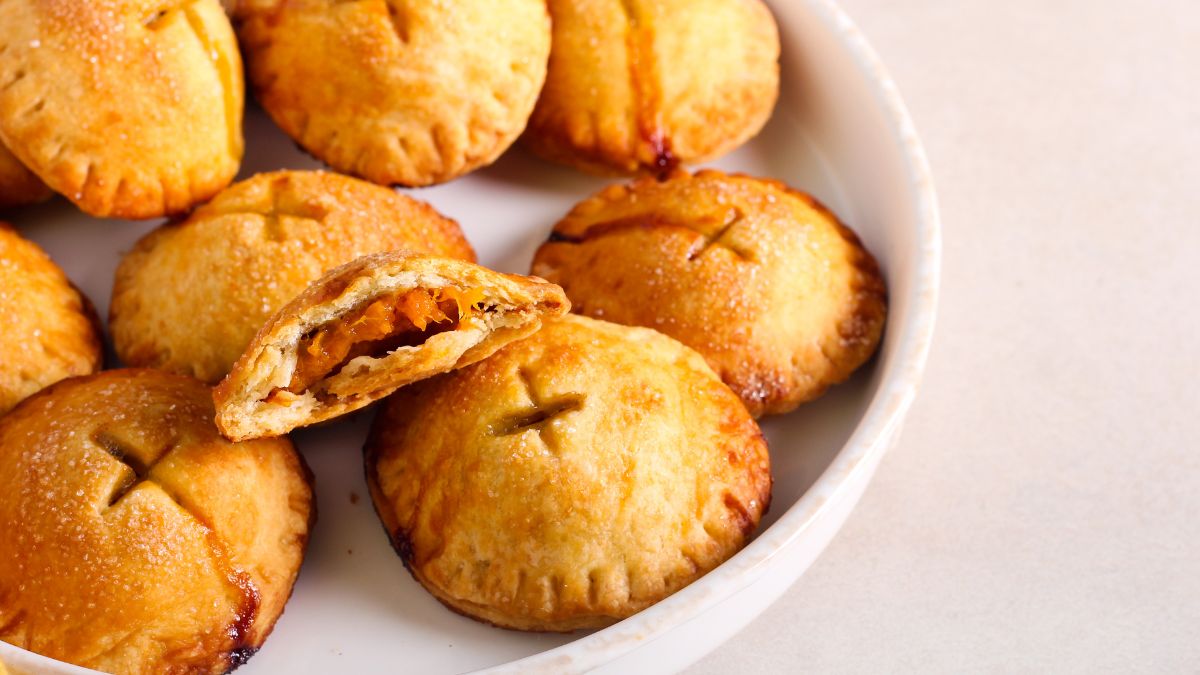 Apricot Ginger Hand Pies