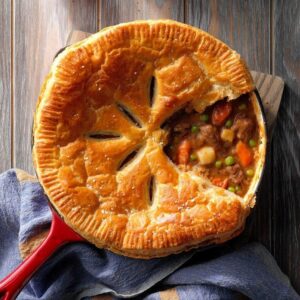 Beef Stew Skillet Pie EXPS TOHAR19 233851 E08 07 5b