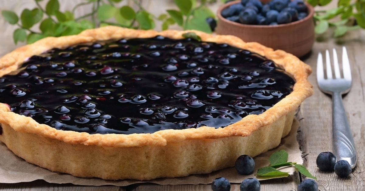 Blueberry pie hot or cold