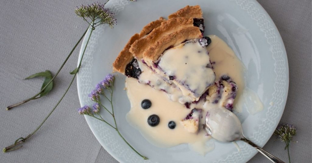 Blueberry pie hot or cold