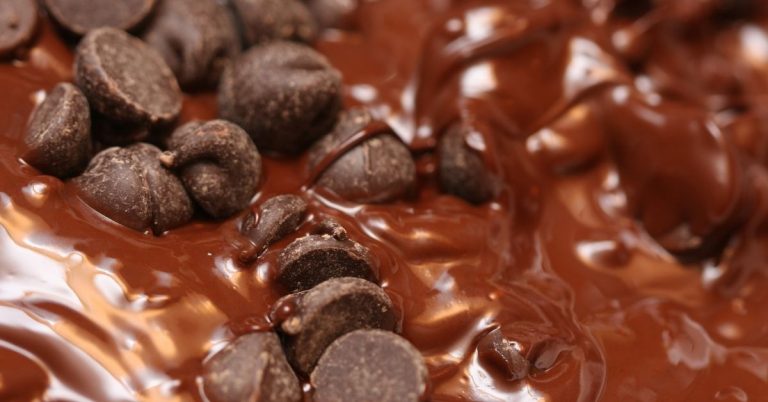 Chocolate Chips Won’t Melt: What to Do?