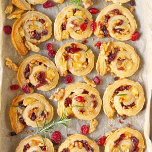 Cranberry Brie Puff Pastry Bites 10 FEATURE