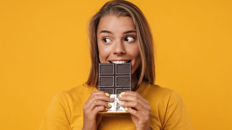 Here’s What Happens If You Eat Dark Chocolate Every Day