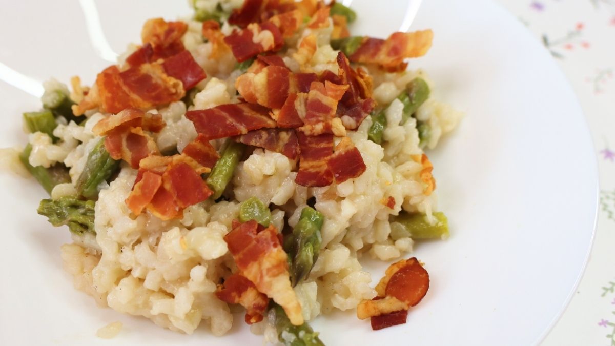 Easy spring asparagus and pancetta risotto recipe from scratch