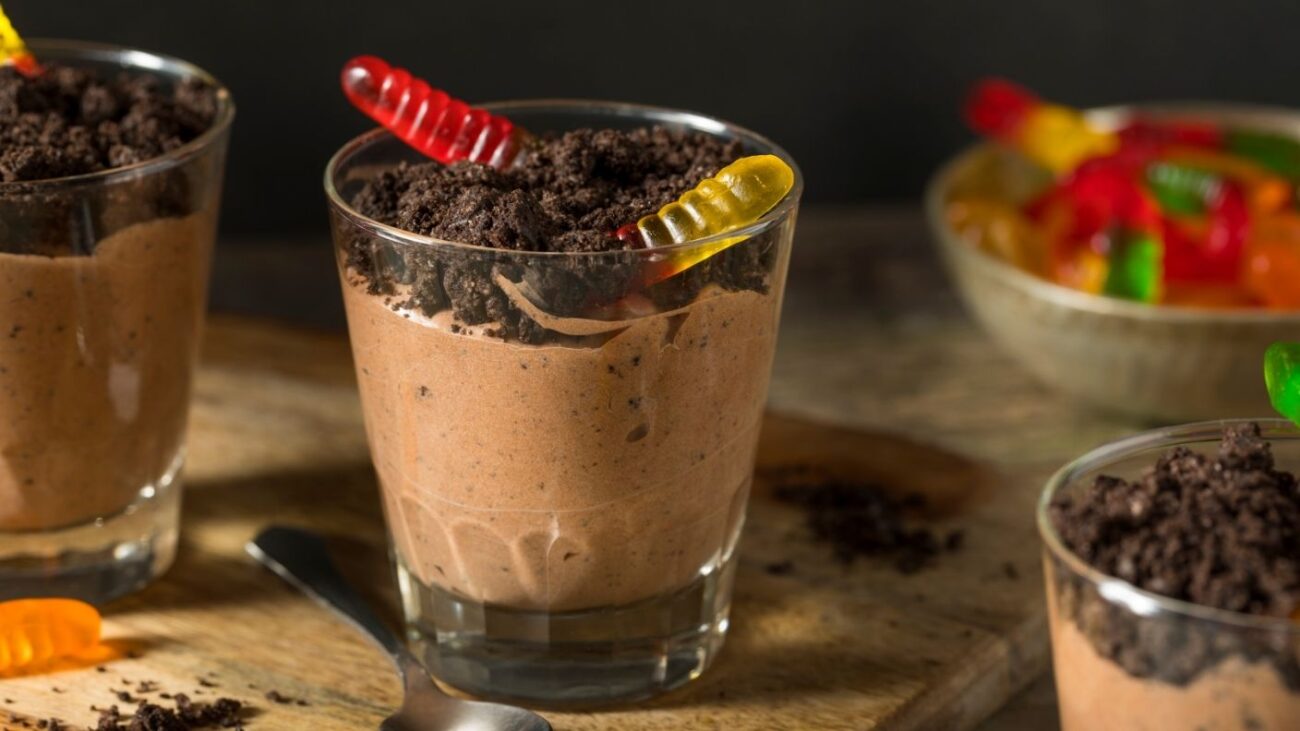 Graveyard Pudding Cups