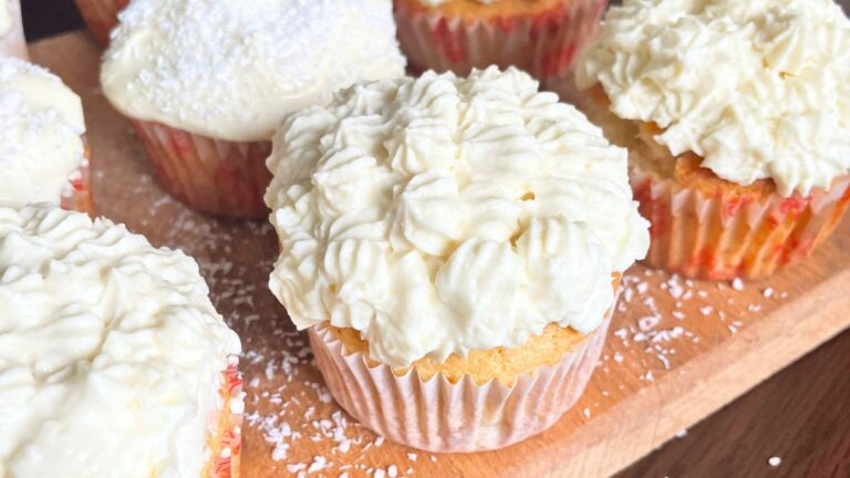 Heavenly White Chocolate Cupcakes [Recipe]