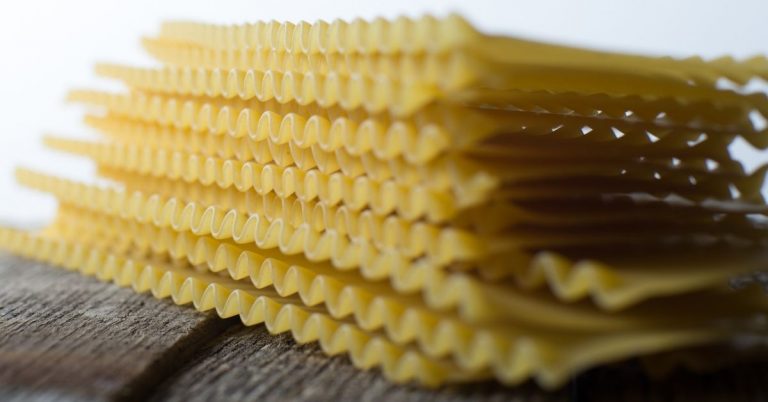 How Many Lasagna Noodles Are in a Box? More Than You Need