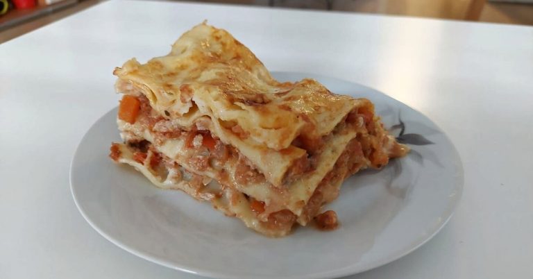 How Many Layers Should Lasagna Have? How to Layer It?