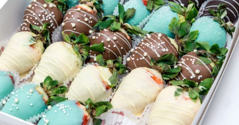 How Much to Charge for Chocolate Covered Strawberries?
