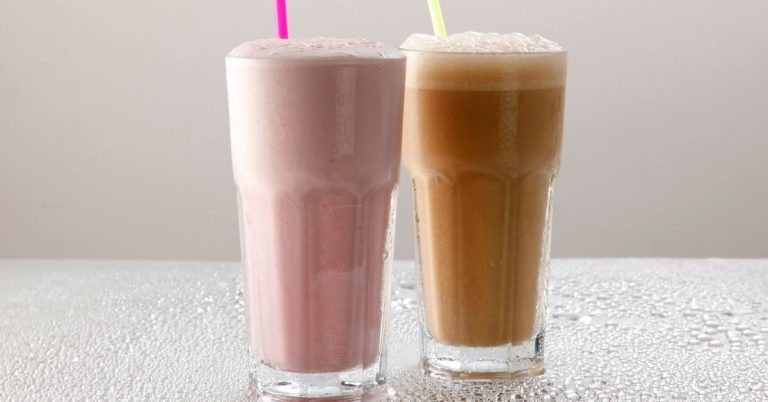 How to Make Strawberry Milk Tea Without Boba?
