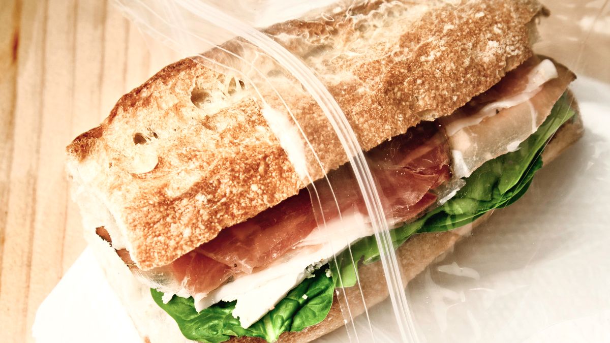 How-to-Keep-Sandwiches-Warm-Without-Getting-Soggy