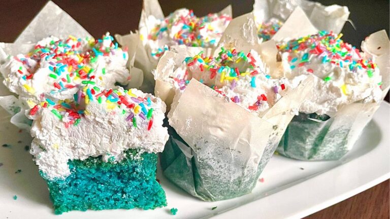 Amazing Blue Velvet Cupcakes Recipe