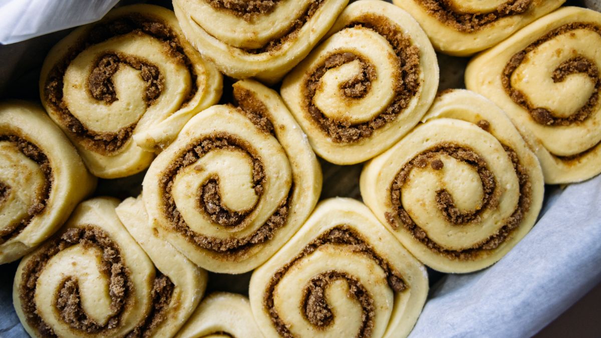 How to Make Cinnamon Rolls Rise Faster