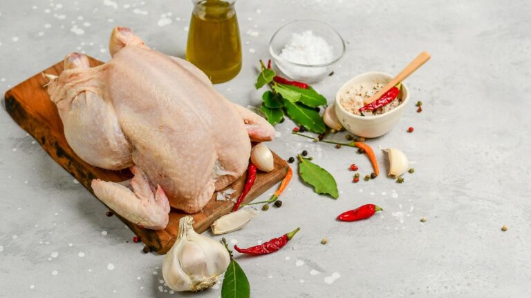 How to Quickly Thaw a Turkey? (Raw & Precooked)