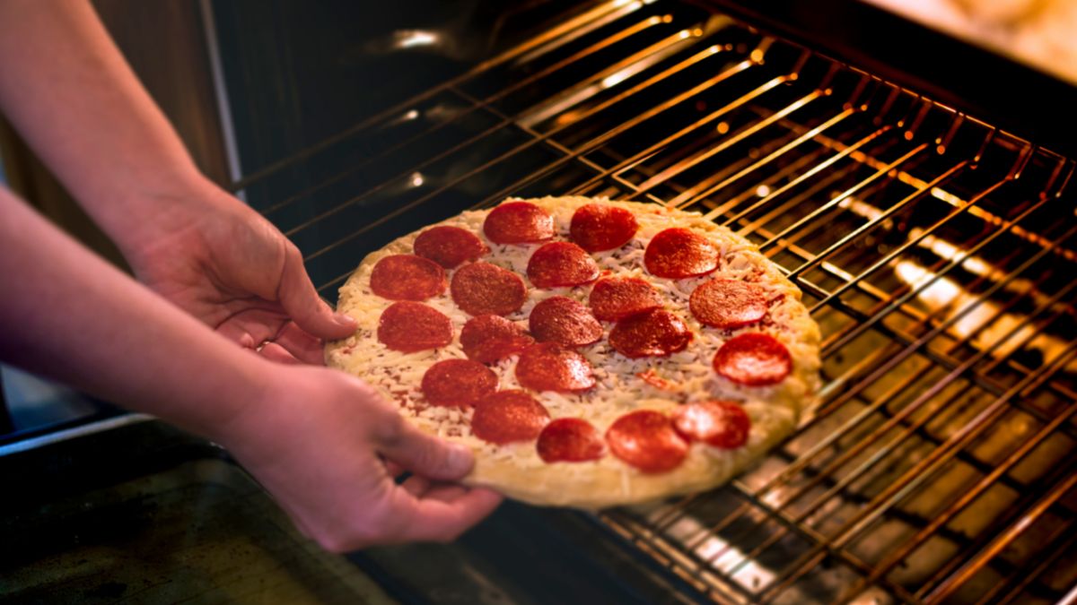 How to Reheat Frozen Pizza