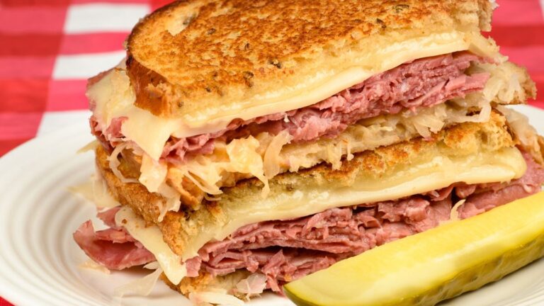 How to Reheat a Corned Beef Sandwich? [4 Methods Explained]