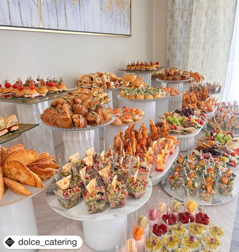 Awesome Graduation Party Food Table Ideas