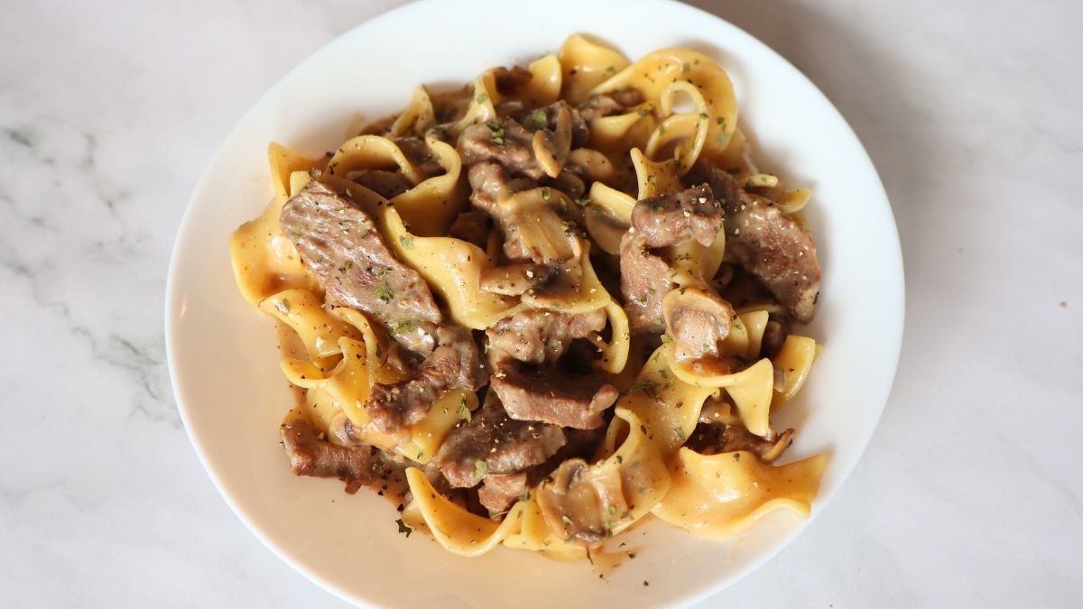 Instant Pot Beef Stroganoff