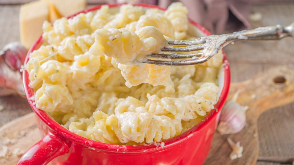 Mac and Cheese With Cream Cheese