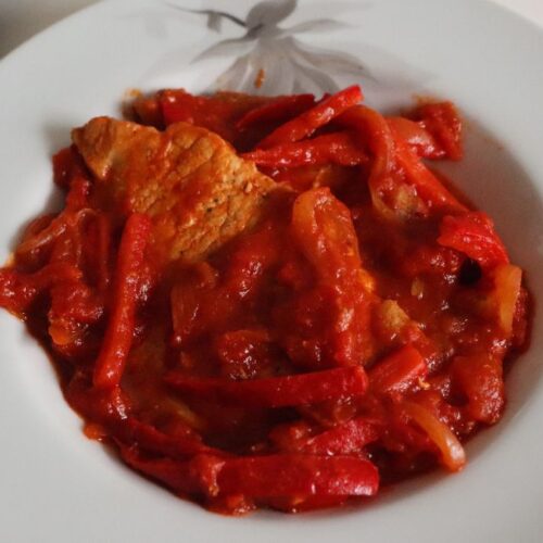 Mexican pork chops in red sauce