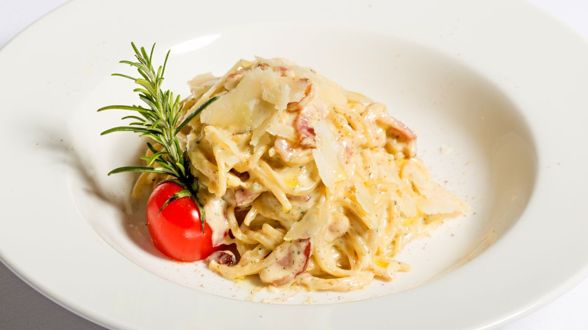 Pecorino in a Pasta Dish with Prosciutto