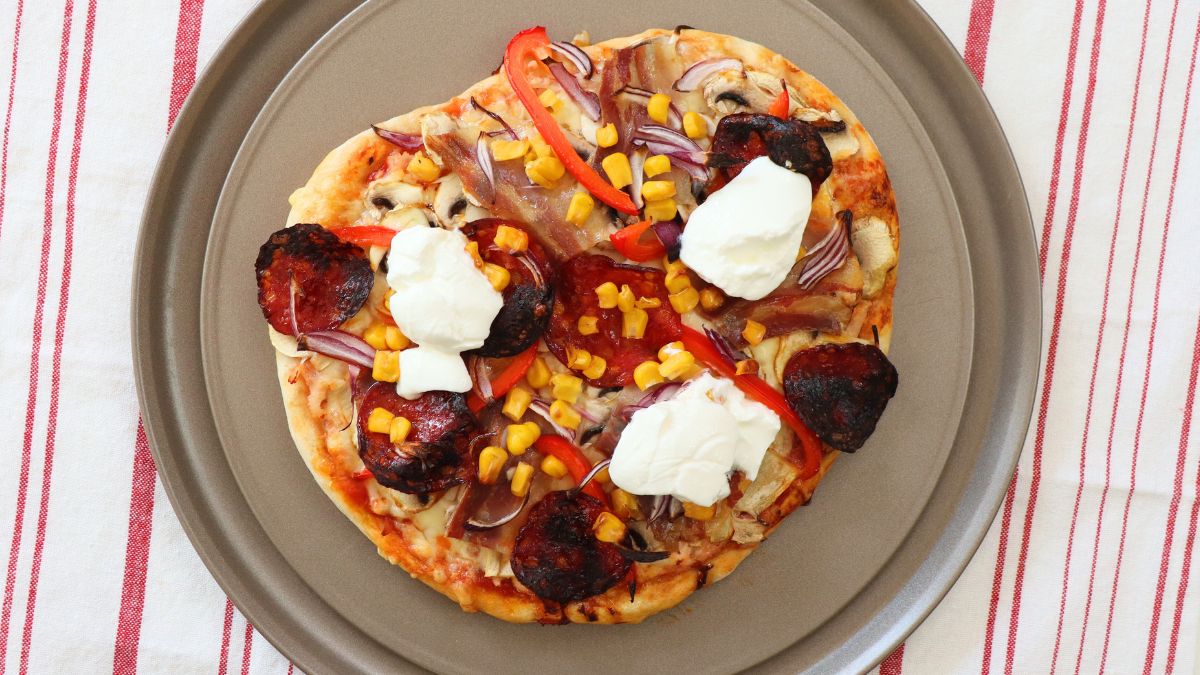 how to make Pepperoni Pizza with Veggies