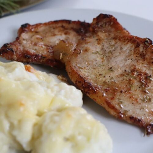 Pork Chops in Rosemary and Thyme