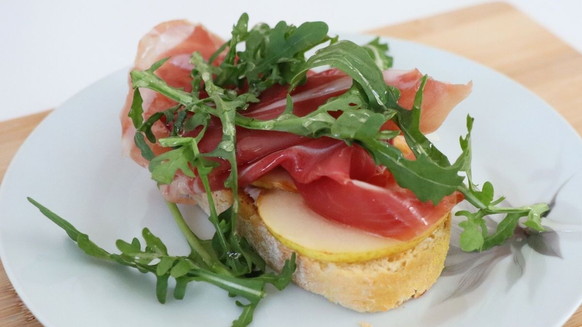 Prosciutto Sandwich with Stracciatella [Recipe]