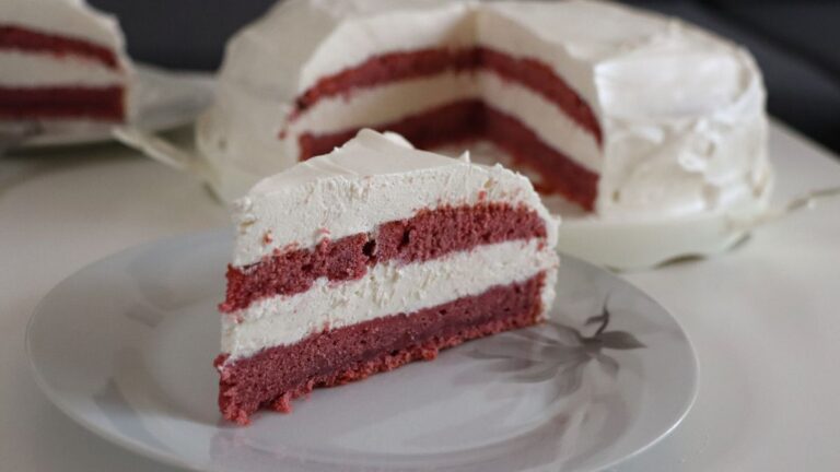 Red Velvet Cake with Whipped Cream Frosting [Recipe]