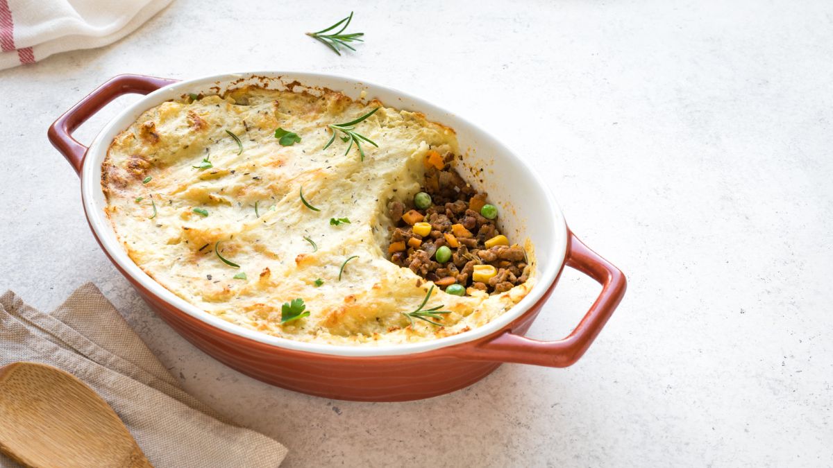 Sides for Shepherd's Pie: Salads, Desserts, Bread & More
