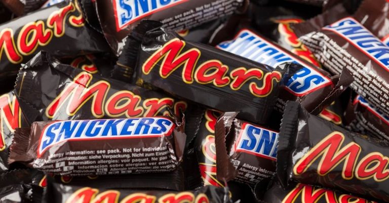 Snickers vs. Mars: Which One to Choose?