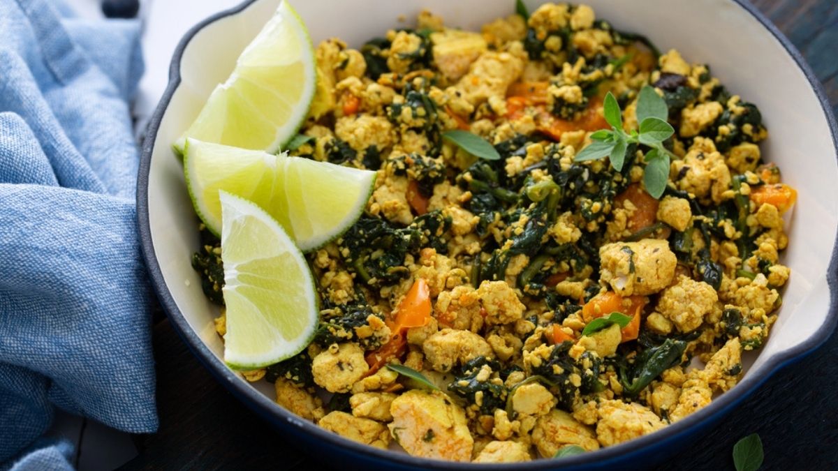 Tofu Scramble with Turmeric and Roasted Vegetables