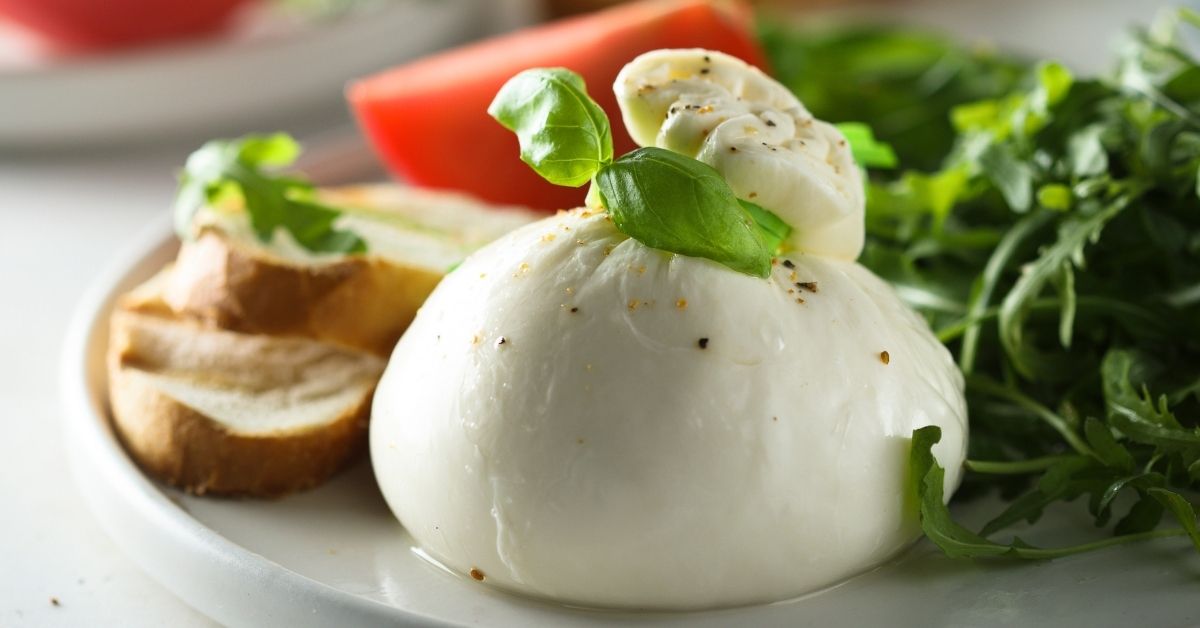 Truffle Burrata: What It Is & How To Use It?