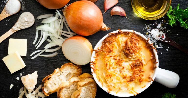 What Sandwich Goes with French Onion Soup? 15 Ideas Included
