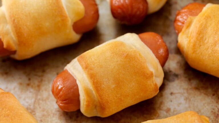 What Sauce to Serve with Pigs in a Blanket? 15 Ideas