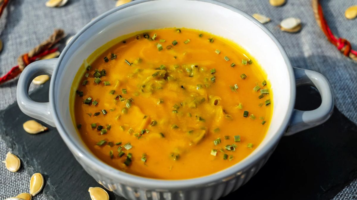 What to Serve With Pumpkin Soup