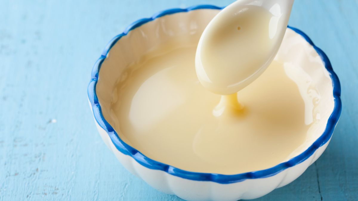 You can substitute heavy cream with evaporated milk