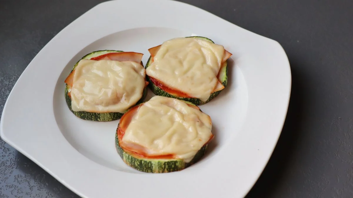 Zucchini Pizza Bites