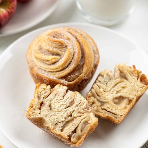 apple pie cruffins