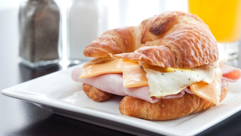 Best Cheese for Breakfast Sandwich [10 Ideas]