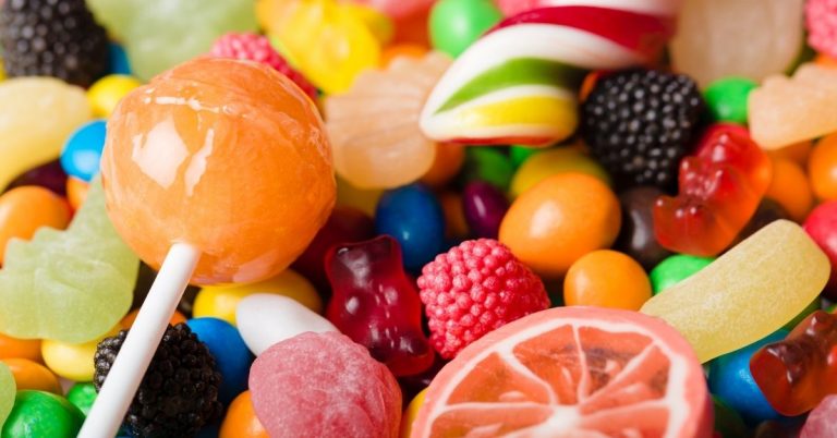 18 Best Non-Chocolate Candy [Ultimate List]
