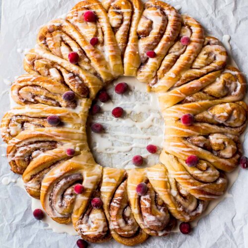 cinnamon roll wreath 1