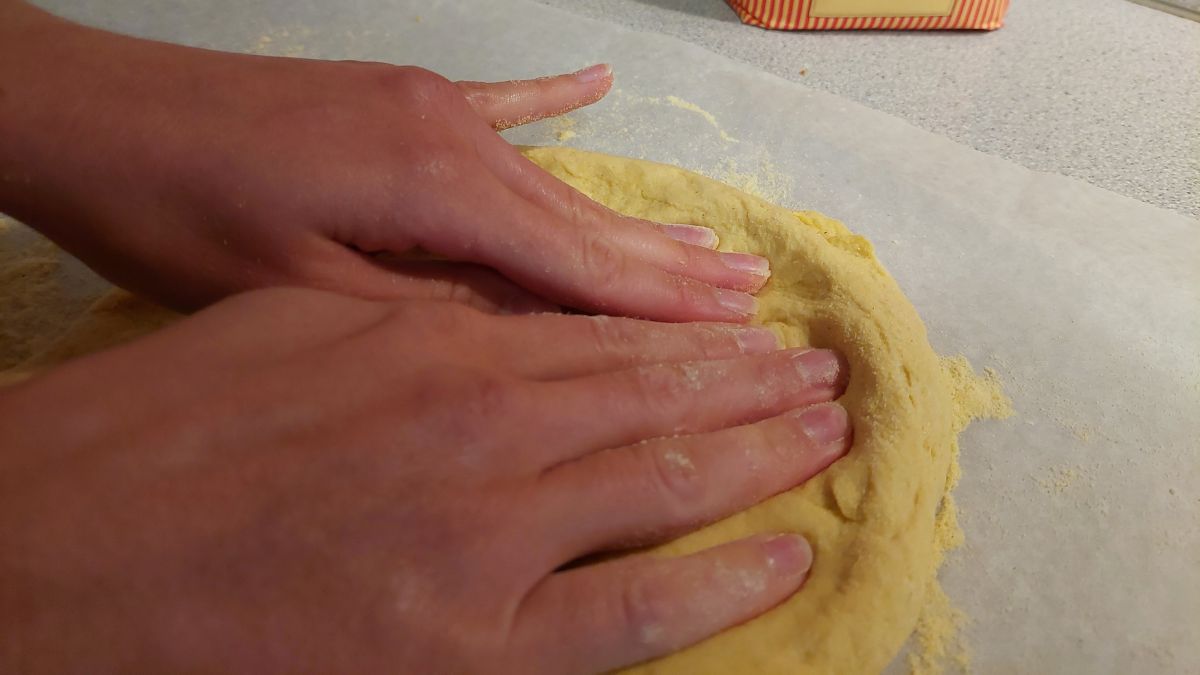 corn flour pizza dough 