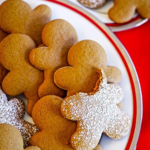 gingerbread cookies 4 1 667x1000 1