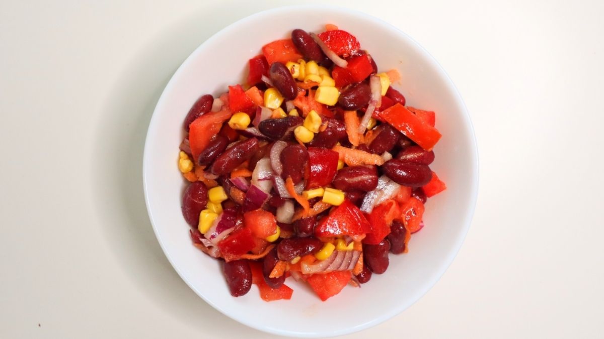 healthy kidney beans salad