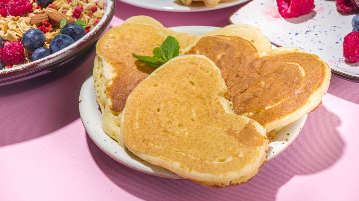 heart shaped valentine's day breakfast ideas