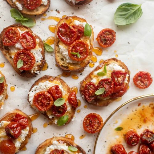 hot honey tomato crostini 8